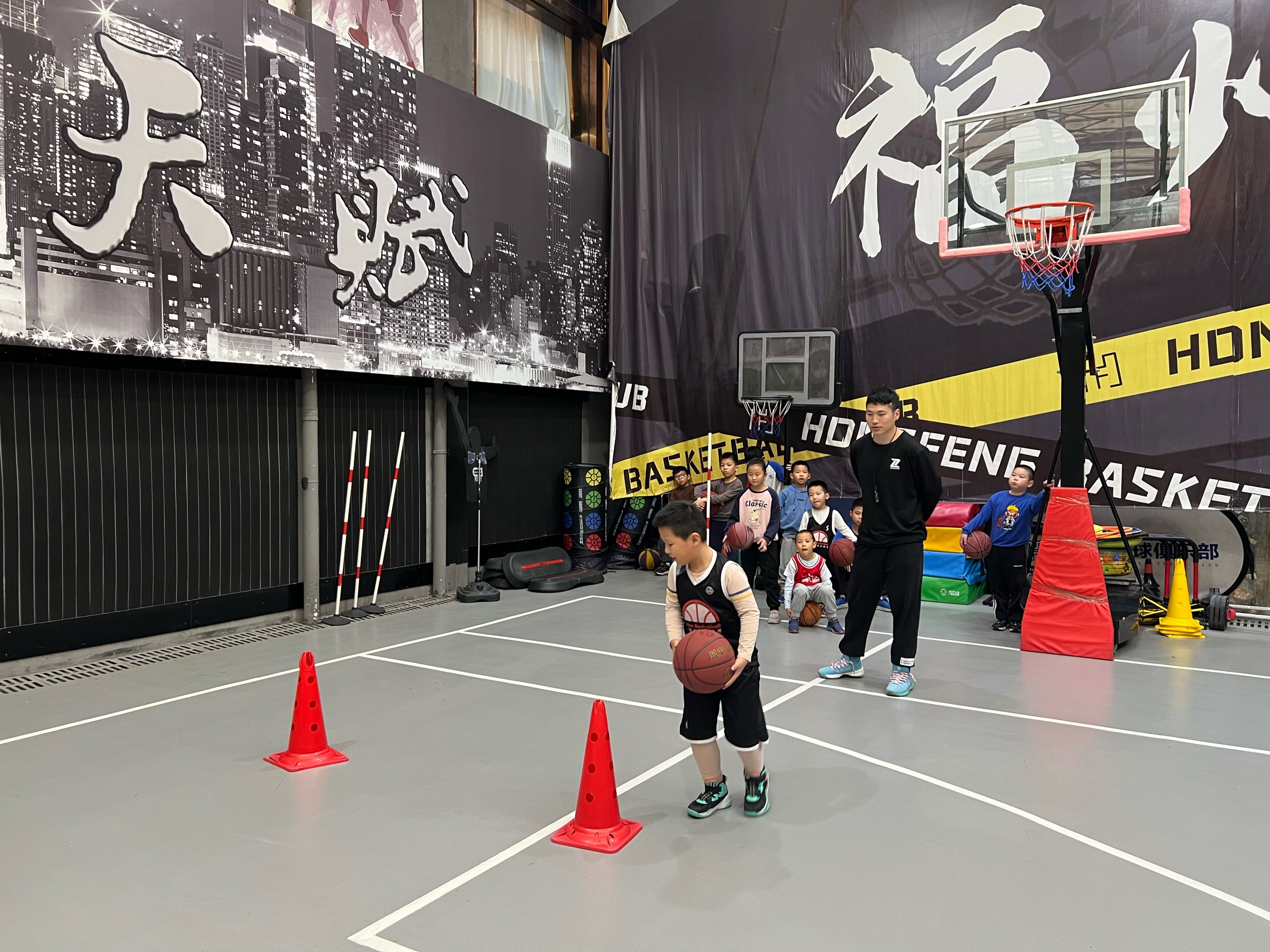 全球角逐篮球盛事搅动体育圈风云的简单介绍