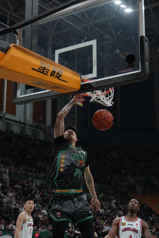 辽宁男篮再战一城，轻松取得胜利