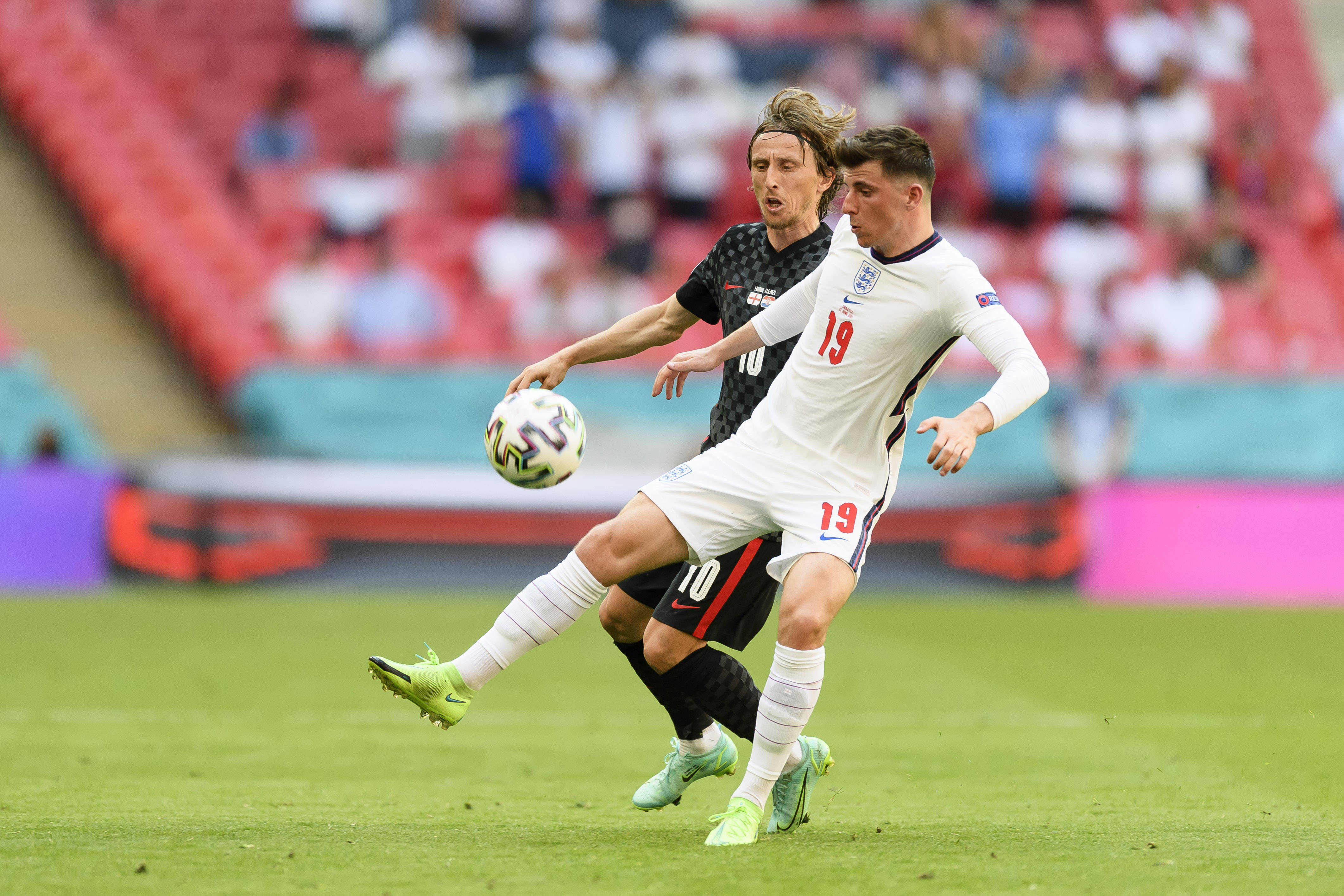 关于斯洛伐克队在欧洲比赛中大获全胜，实现逆袭的信息