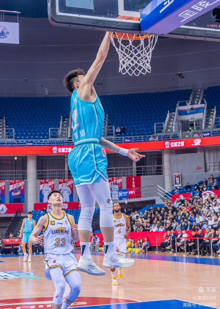 开云体育下载-包含亚洲篮球明星赛激烈斗志全明星齐聚展现技艺的词条