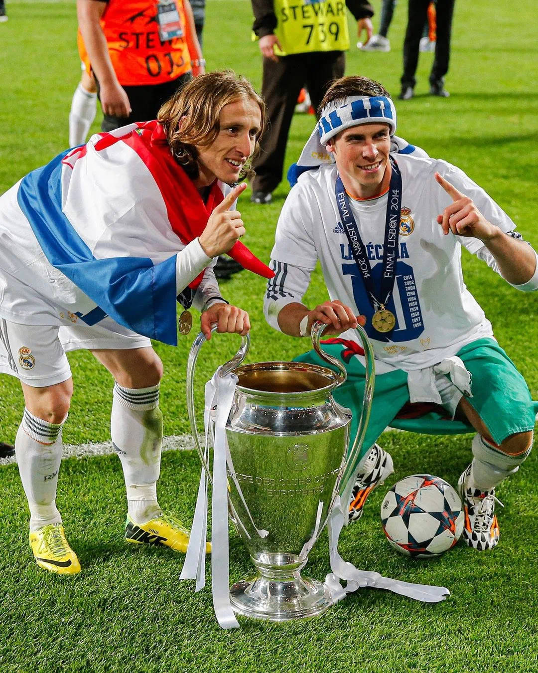 包含瑞典球队注定要踏上胜利之路，砥砺前行的词条