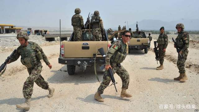 开云体育下载-那不勒斯遭遇艰难，兵败如山倒