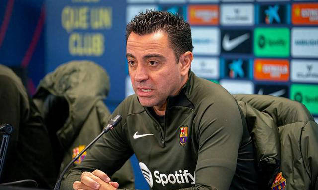 塞尔维亚国家队主帅执意尝试新战术，球员适应中的简单介绍