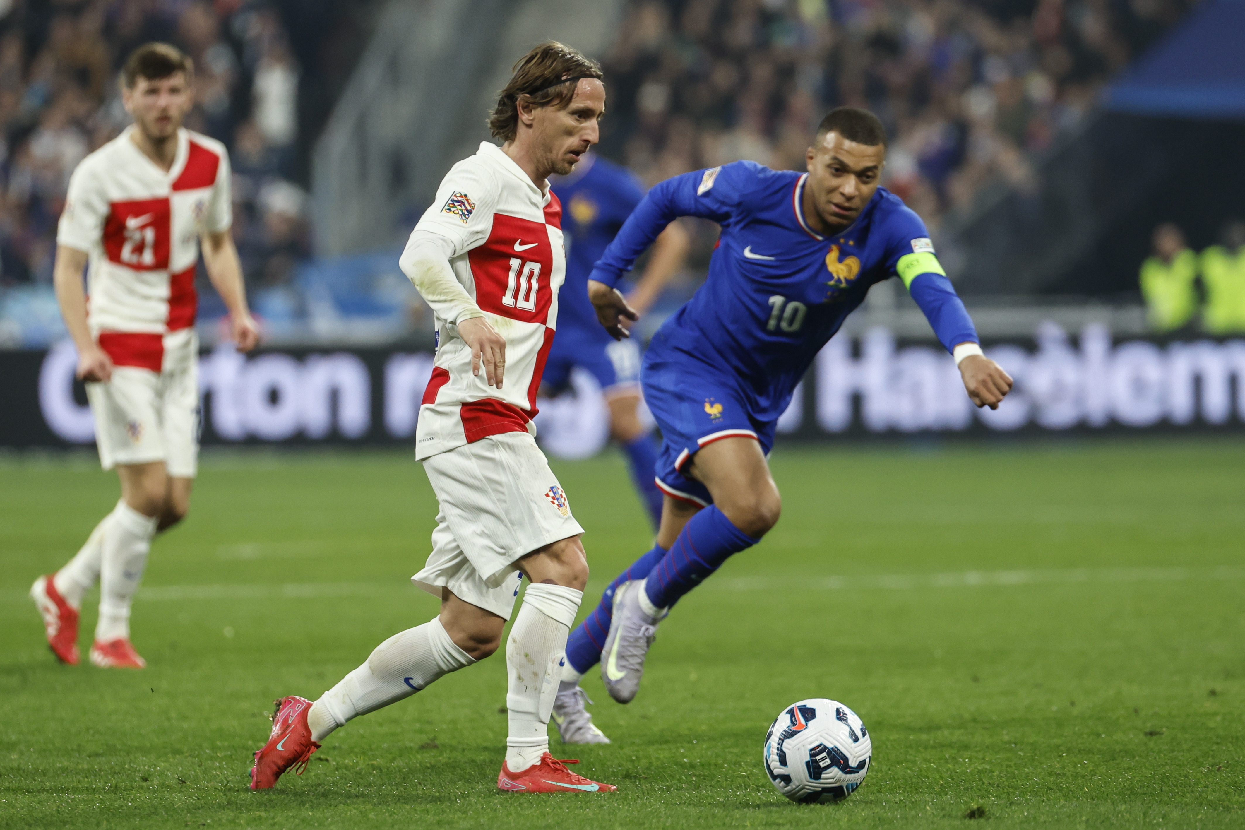 开云体育-欧国联比赛即将在欧洲球场上演的简单介绍