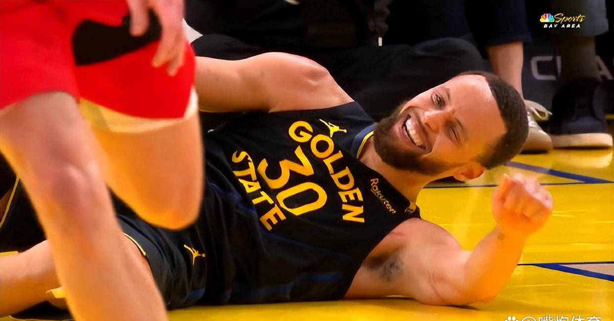 开云体育app-吉林队球员受伤下场，教练抱头叹息