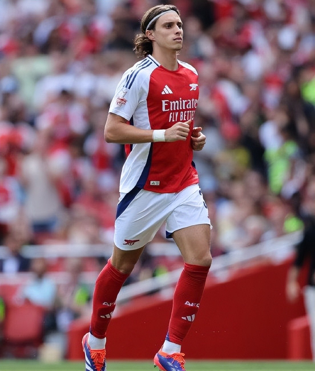 关于皇马后防漏洞频现，需要尽快补强的信息