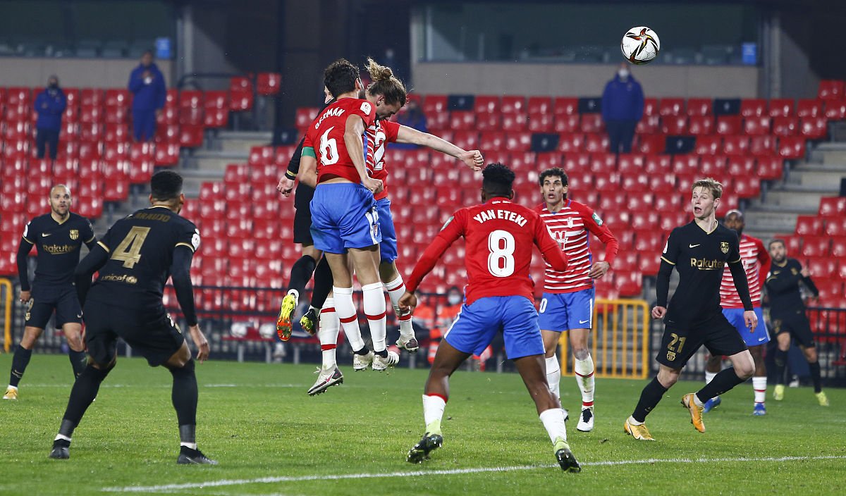 格拉纳达客场大败，球队憔悴