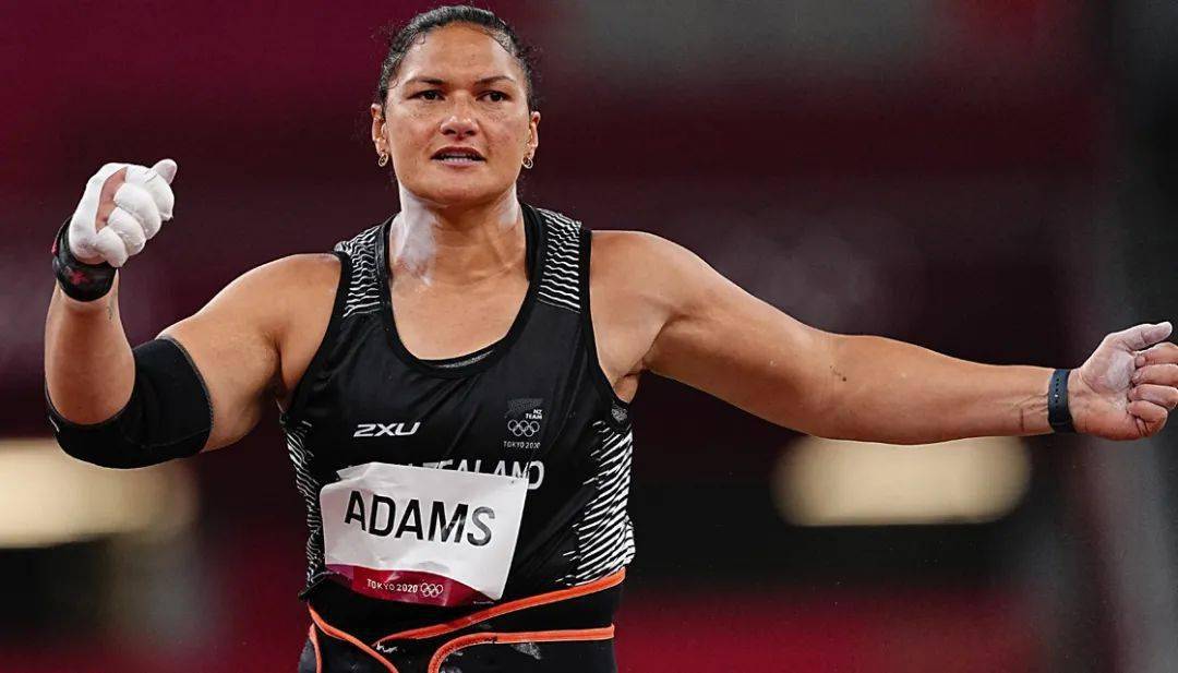 新西兰自行车名将再夺冠军，速度惊人