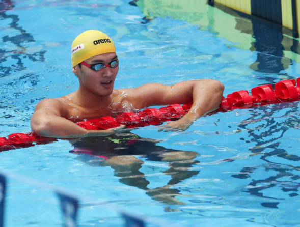 开云体育在线-大热门遭遇滑铁卢，奋力拼搏最终晋级的简单介绍