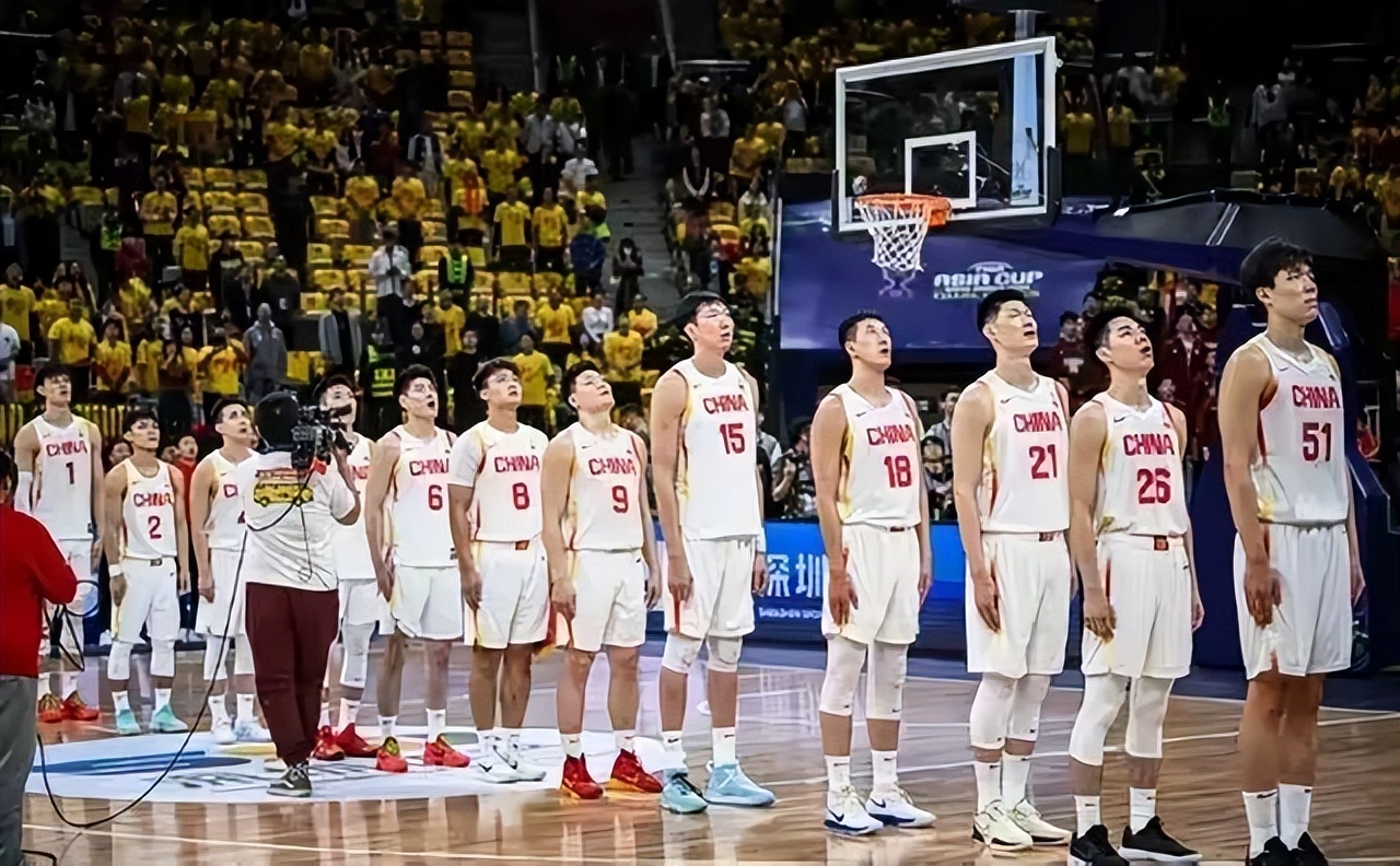 中国男篮获得国际友谊赛季军，实力受肯定