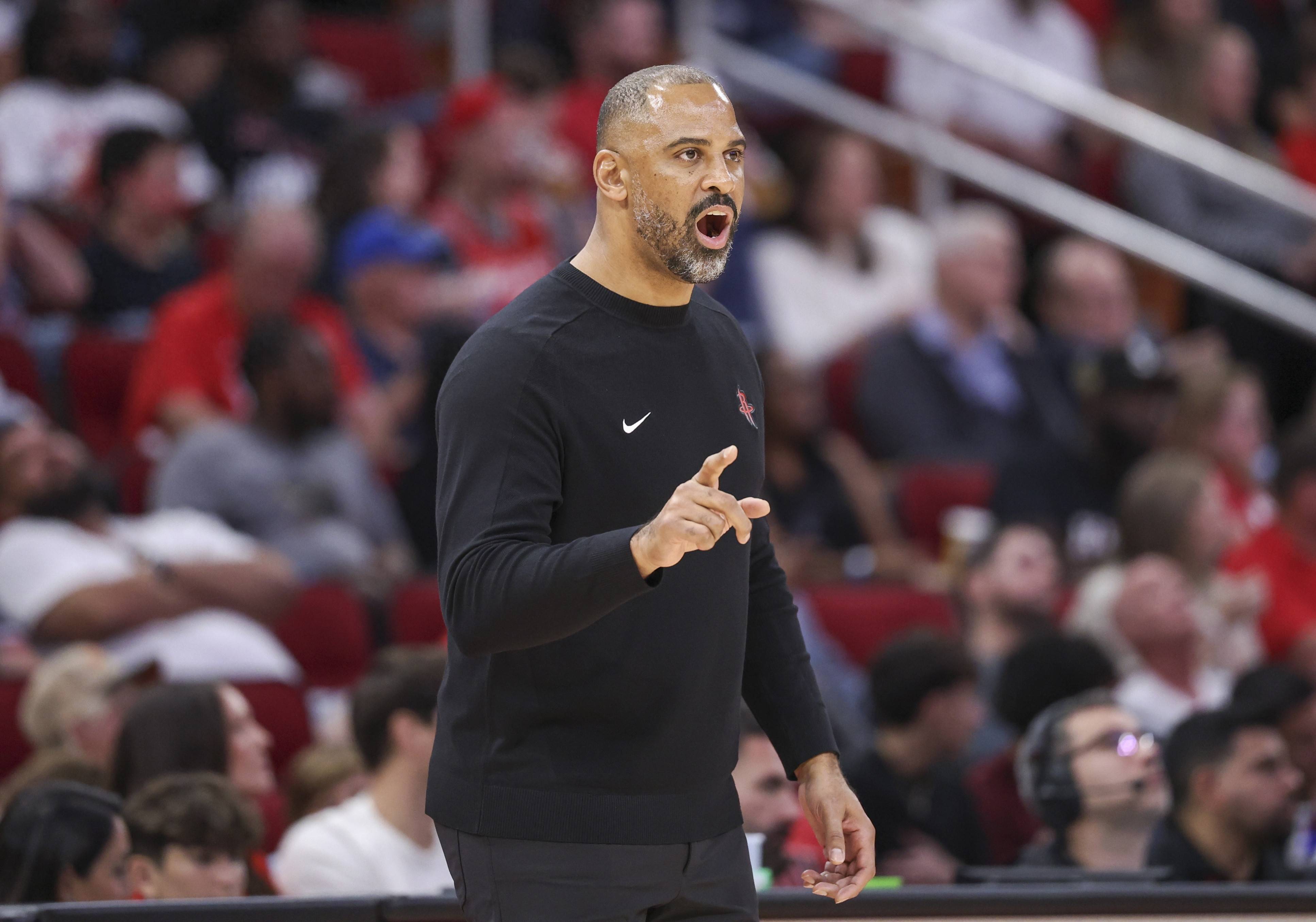 开云体育官方网站-火箭队挑战战绩低迷，教练组紧急应对