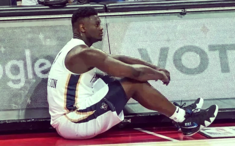 莱斯特城球员伤愈复出，助球队取胜