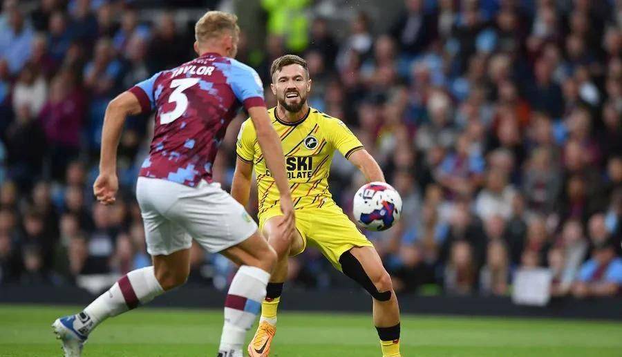 诺里奇表现不佳，遭遇联赛连败