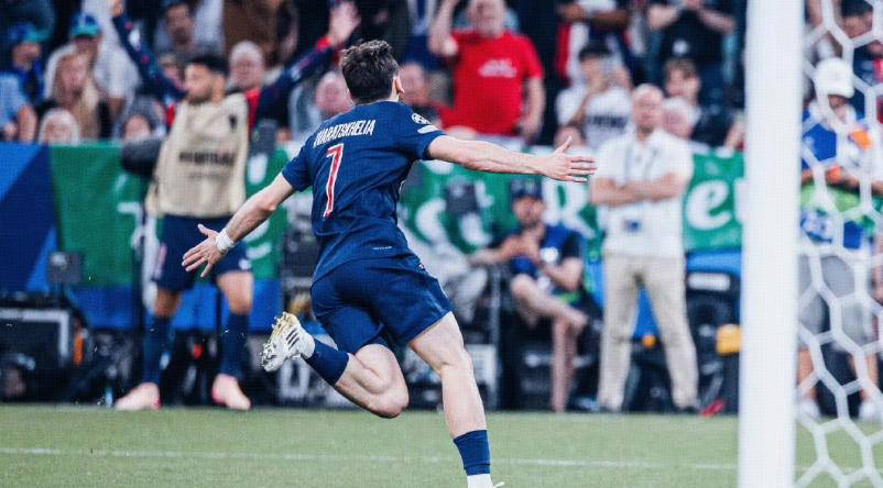 开云体育官方网站-夺冠热门球队在比赛中表现出色