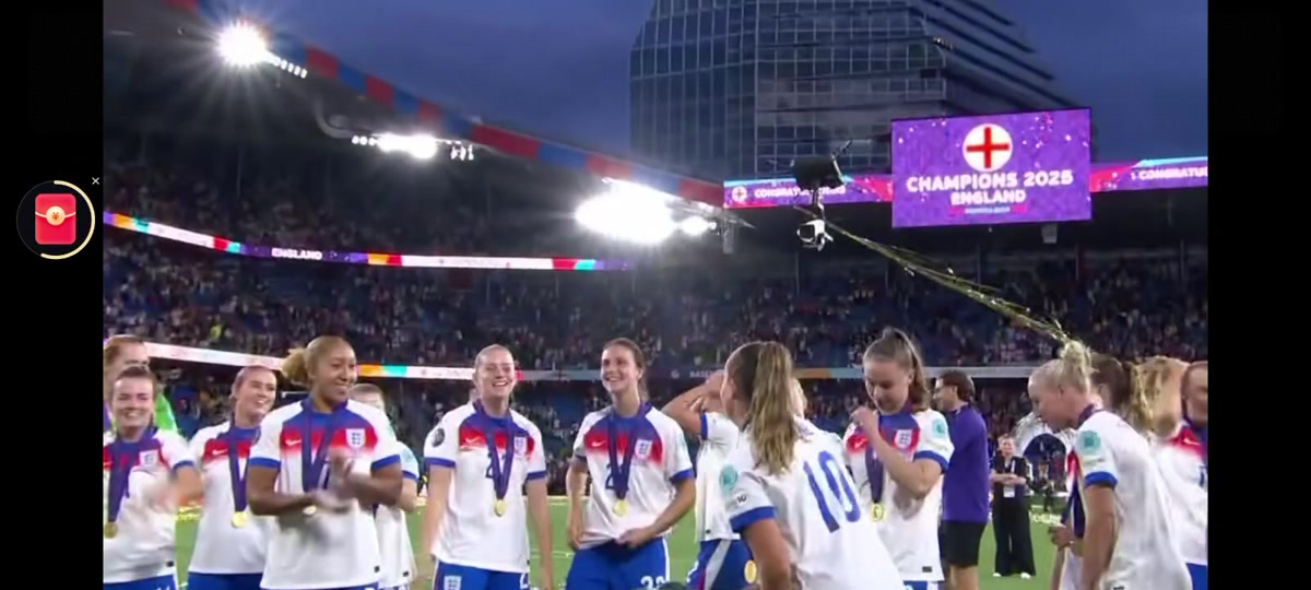 关于意大利女足队员奋力拼搏，一往无前的信息