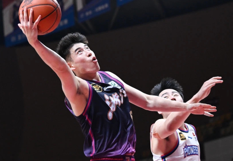 开云体育-关于广东队遭遇河北队坚韧防线，难以突破的信息