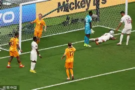 勒阿弗尽力出击，却遭遇惊心动魄