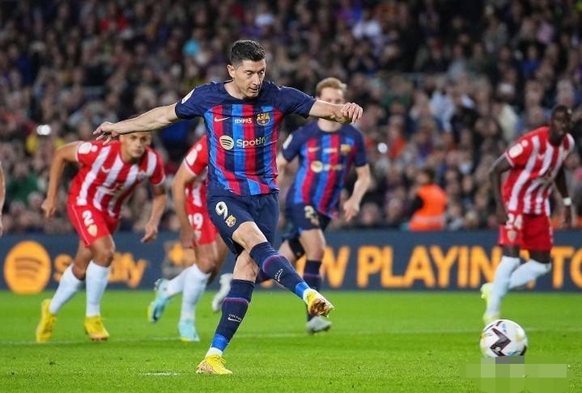 阿尔梅里亚主场大胜维尔瓦，夺得宝贵胜利的简单介绍