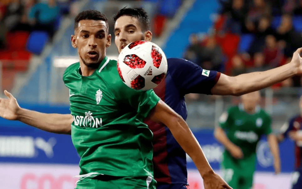 开云体育入口-巴列卡诺面对巴伦西亚的挑战，力争胜利