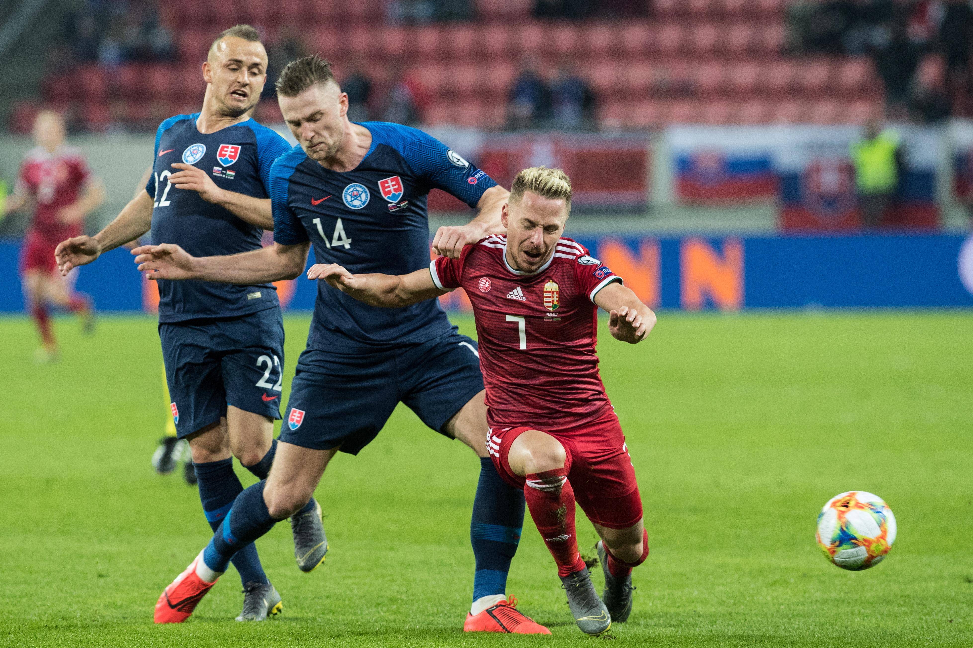 开云APP-摩洛哥国脚爆冷夺冠，欧国联挑战持续