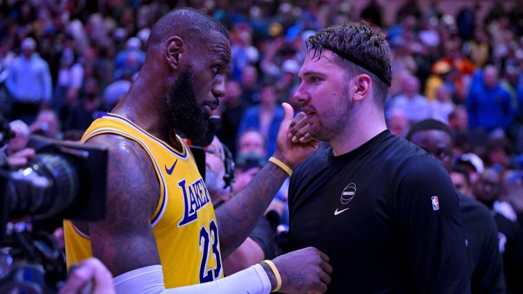 战术大变阵！实力小球队逐渐脱颖而出