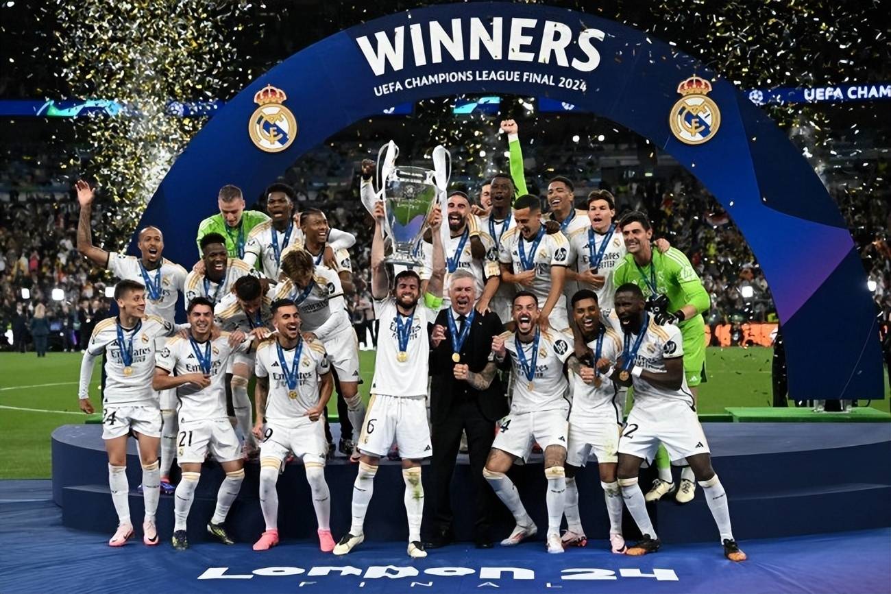 包含皇马-击败皇家社会晋级，成为首支杀入欧冠决赛队伍的词条