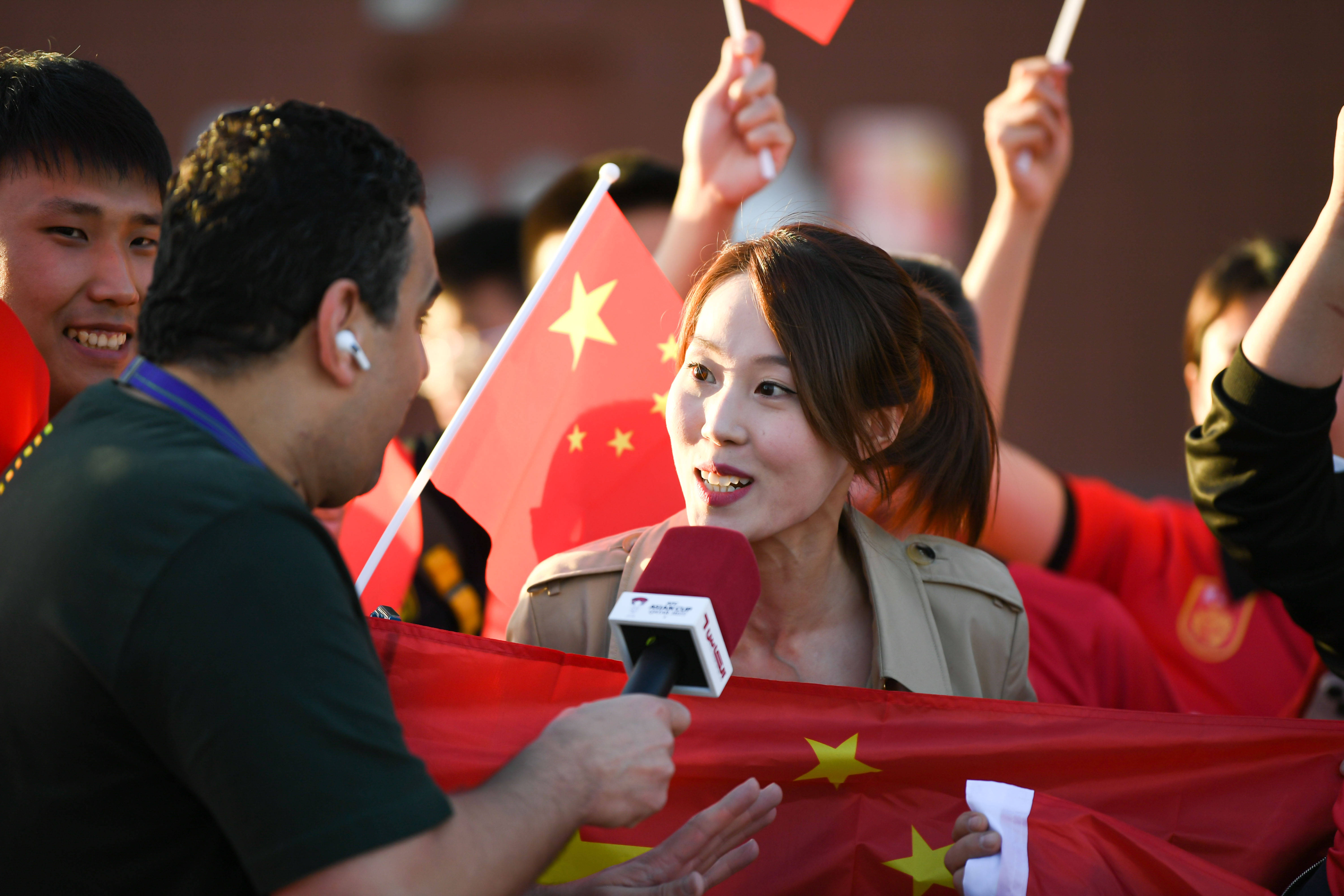 开云体育登录-全国各地球迷热情支持自己所喜爱的球队