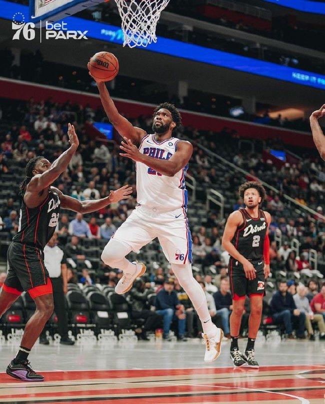 佛罗伦萨神奇逆转，豪取三连胜展示实力