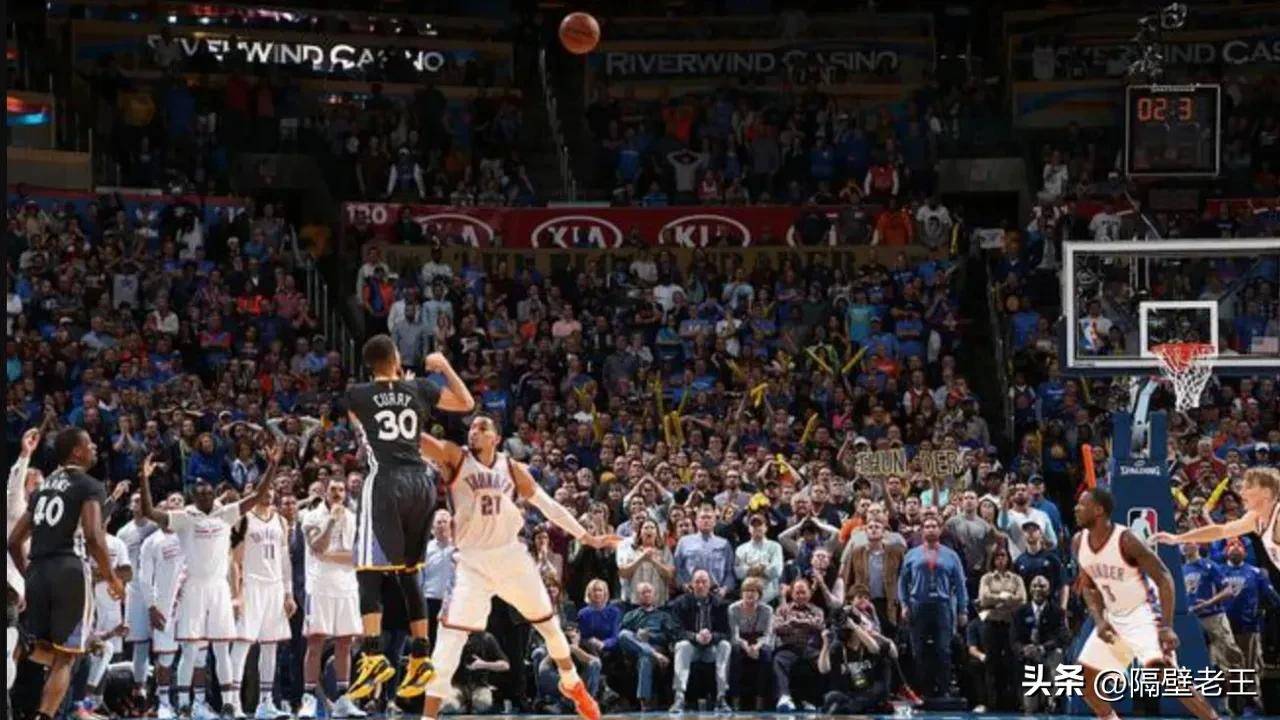 老鹰意料之外惜败勇士，库里正赛全面超神