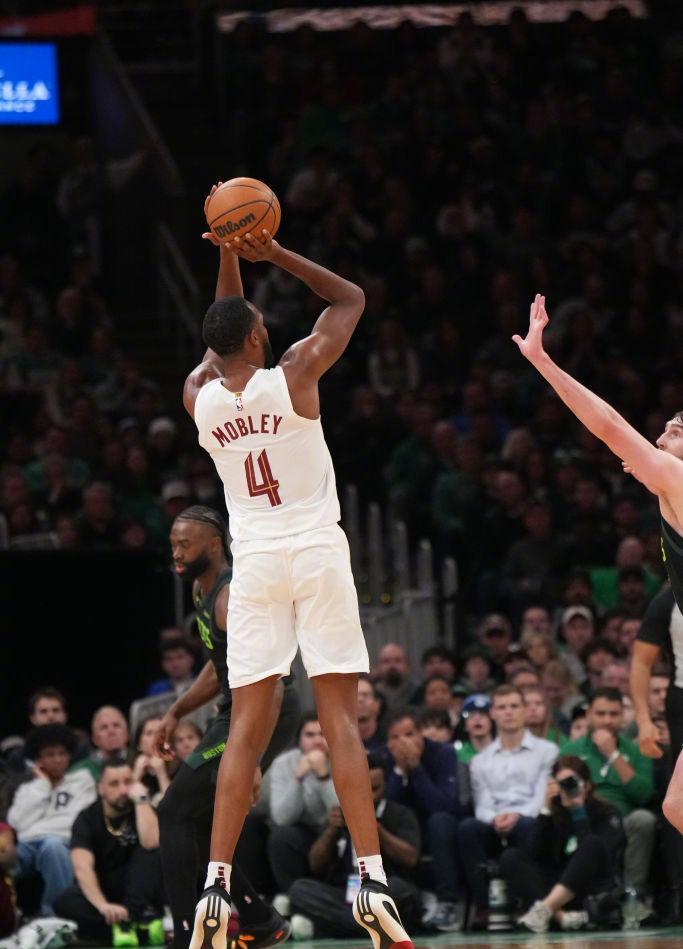 凯尔特人逆转骑士，塔图姆一战30分带领球队逆风翻盘