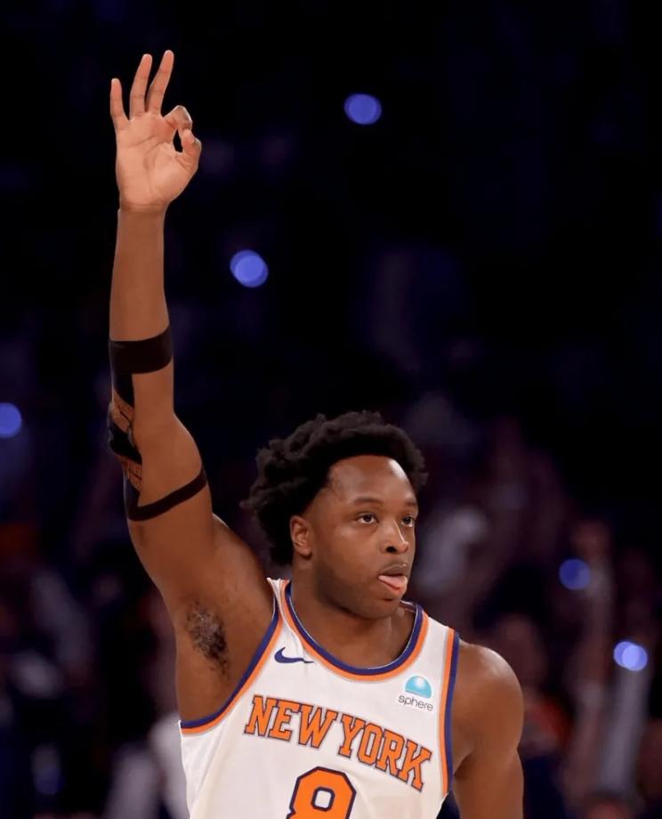 关于火箭核心因伤缺席，球队面对争议备战下一场对决的信息