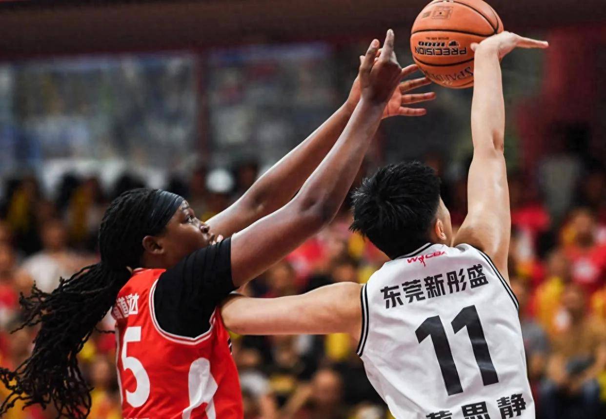 惊险悬念！中国篮球联赛即将迎来一场备受瞩目的对决！的简单介绍