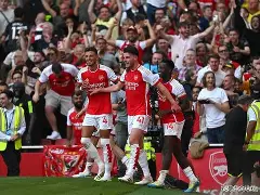 开云平台-伊斯特本球员互相协作，呈现默契配合