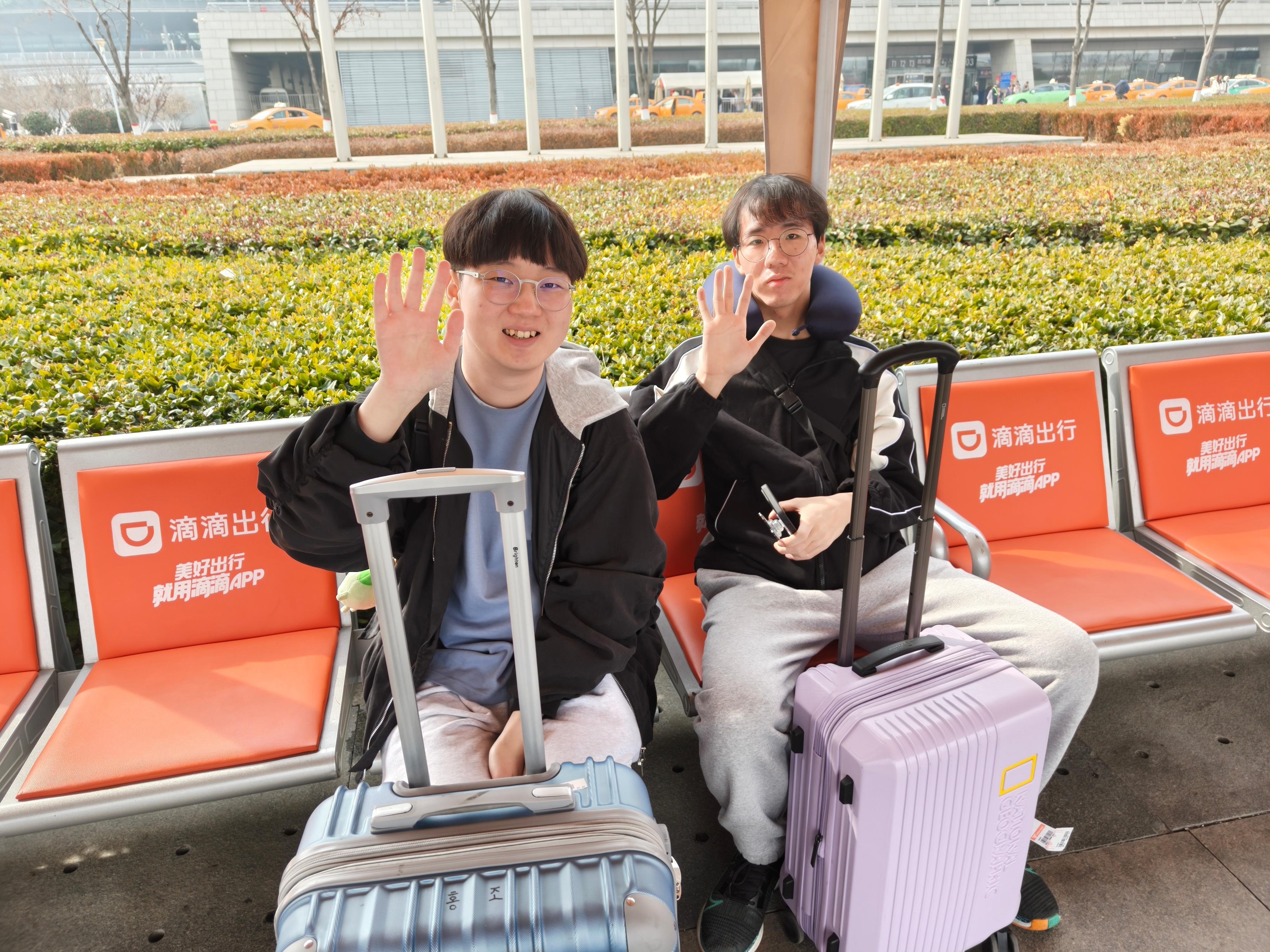 关于100T横扫JDG，Lehends关键团战开团秒人激烈交锋小组赛，点燃全场激情的信息