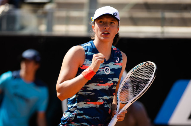 HKA横扫HLE，ShowMaker打出惊人五杀顶尖较量全球总决赛，强势挺进下一轮的简单介绍