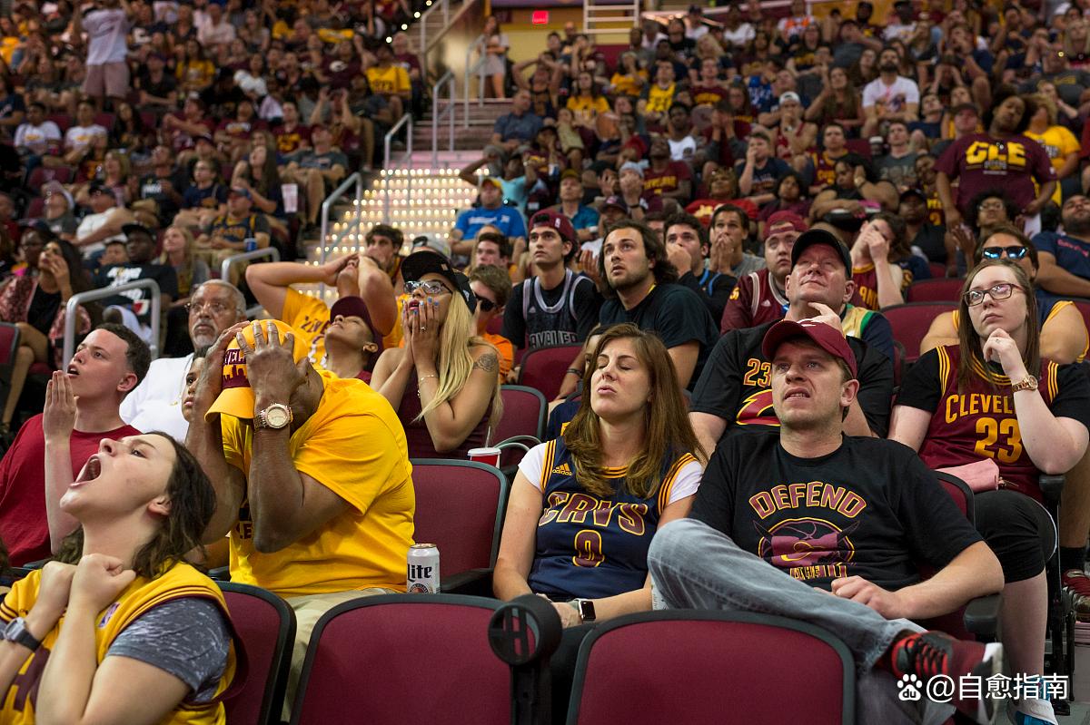 开云体育下载-包含灰熊队交易保罗和丹尼尔斯，引发球迷热议的词条