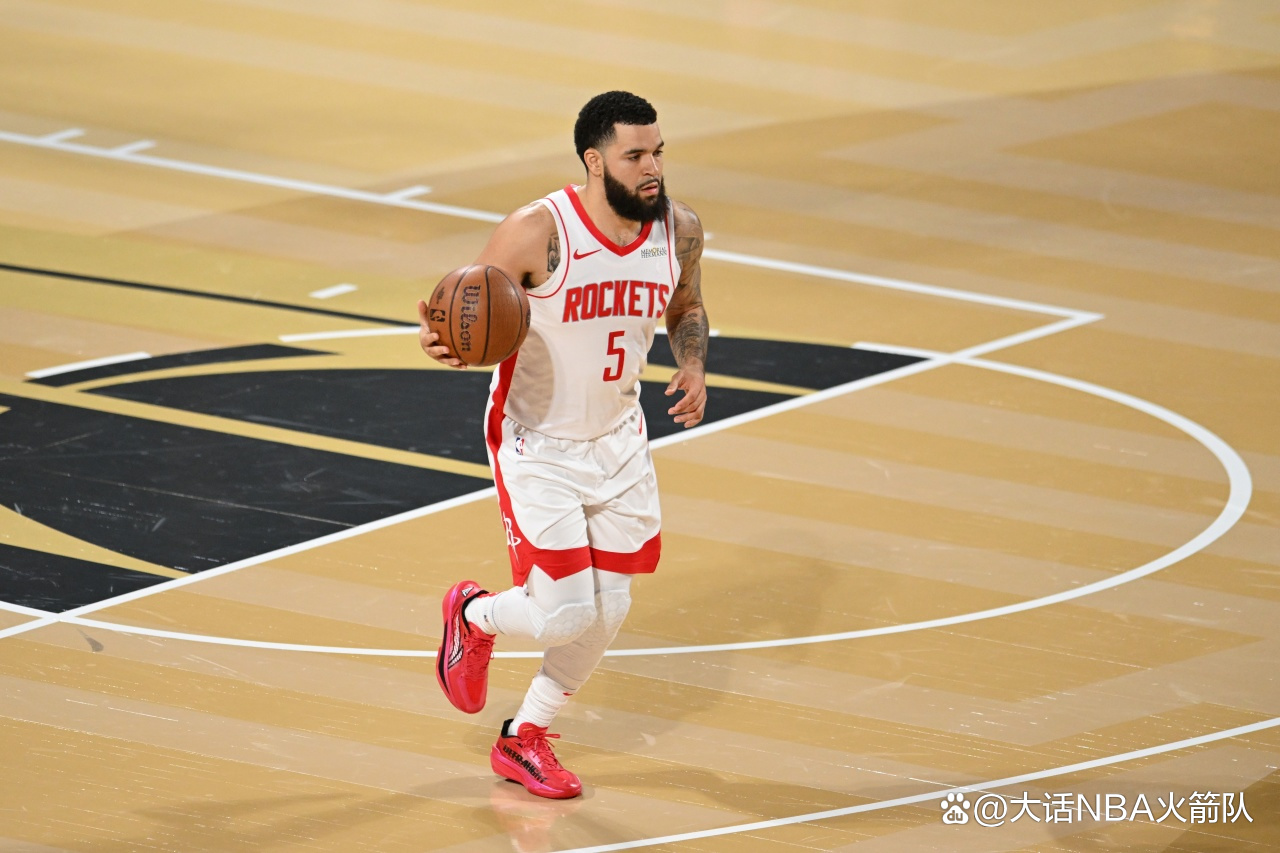 猛龙击败勇士，范弗利特继续发挥出色的简单介绍