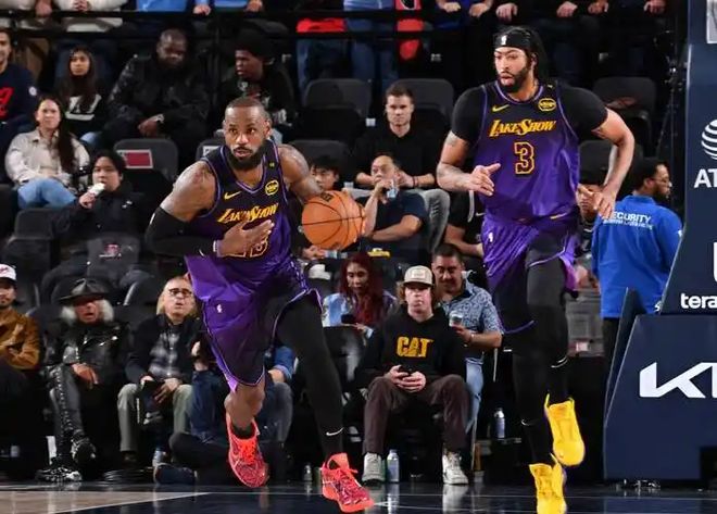 开云体育中国-关于湖人逆转公牛，詹姆斯关键时刻发威的信息