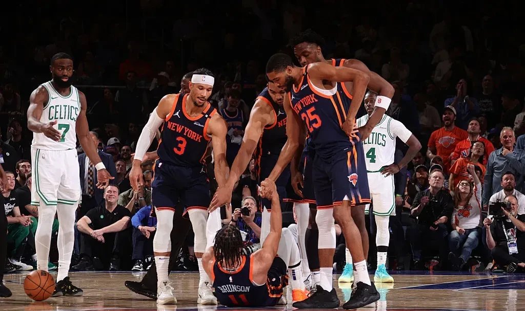 东部豪门对决，骑士战热火引爆球迷热情