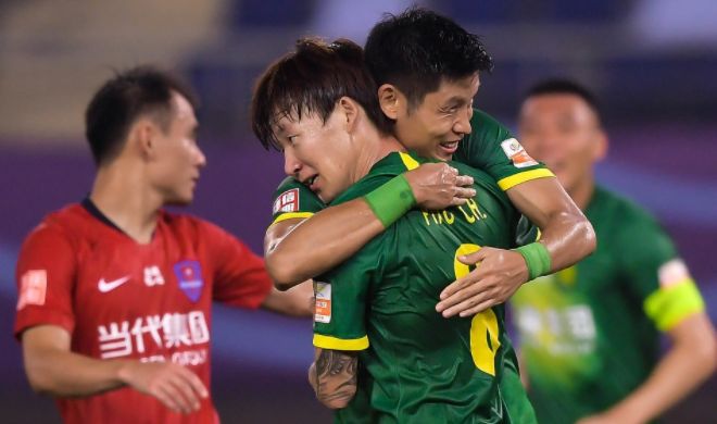 包含天津泰达客场战胜青岛黄海，积分榜攀升的词条