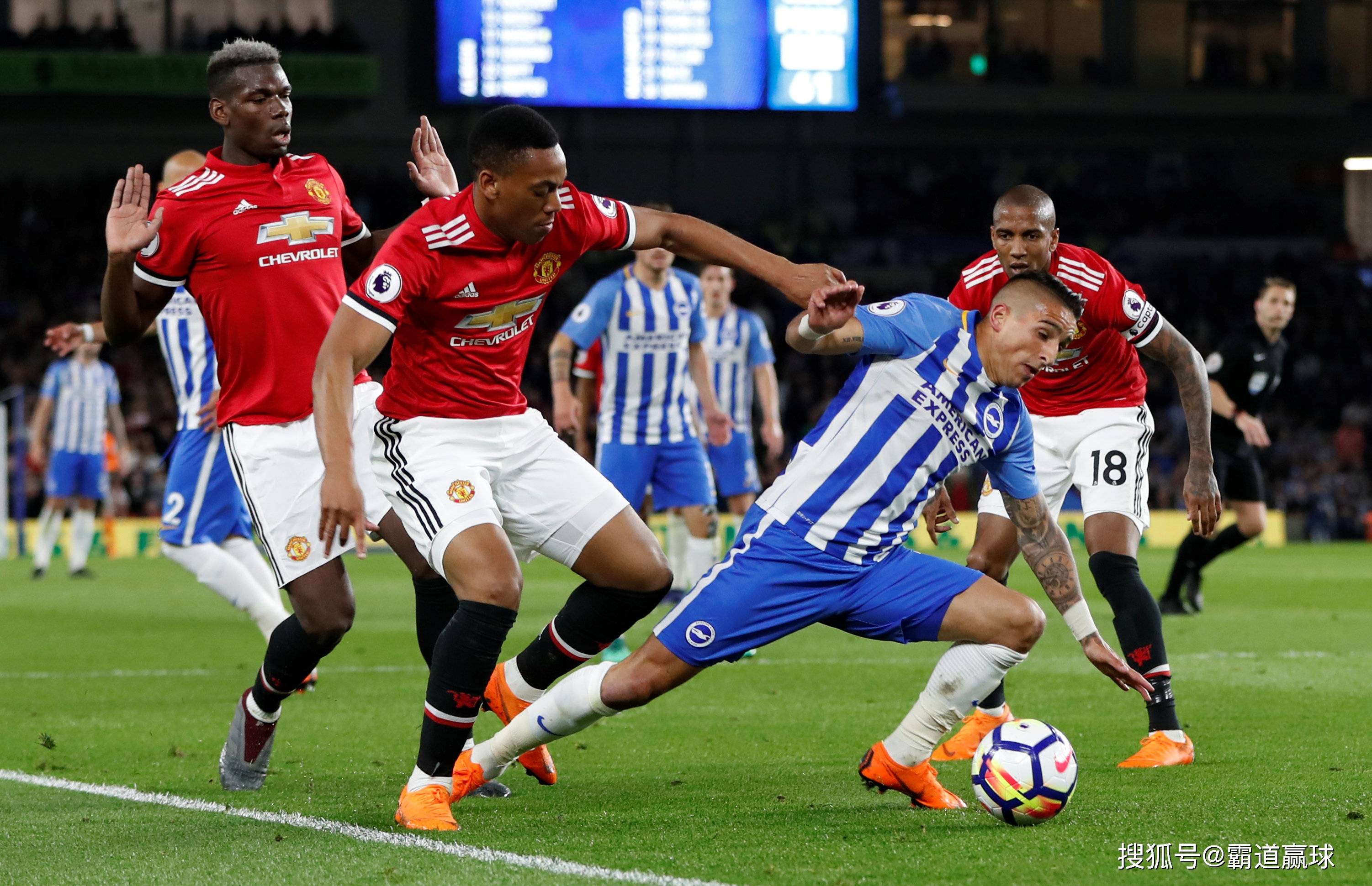 曼联客场击败水晶宫，英超前四席位稳占领先