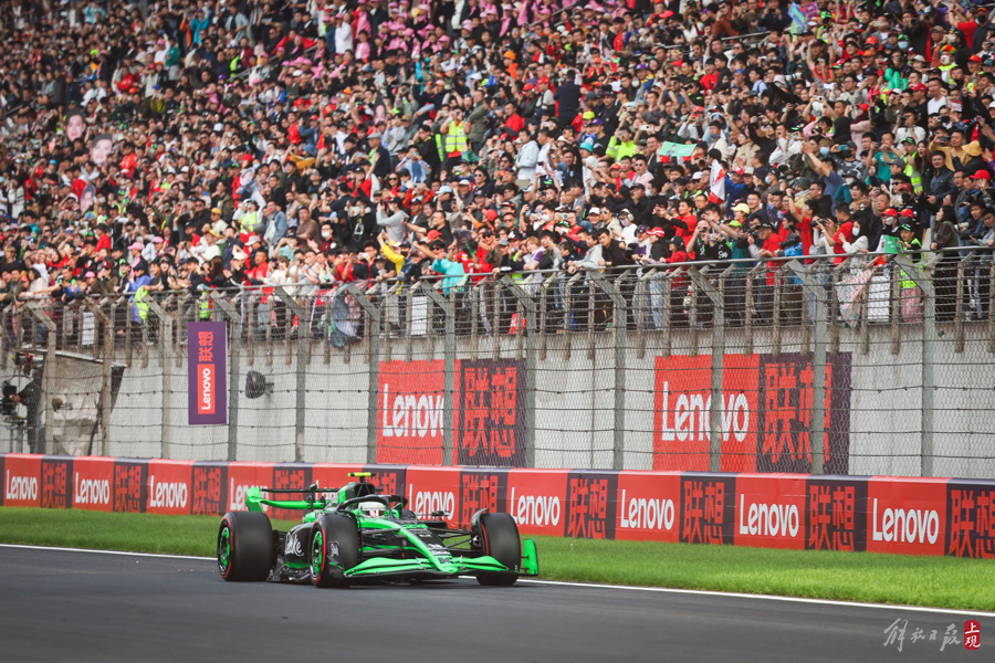 索伯车队轻取梅赛德斯，阿隆索扛起全队的简单介绍